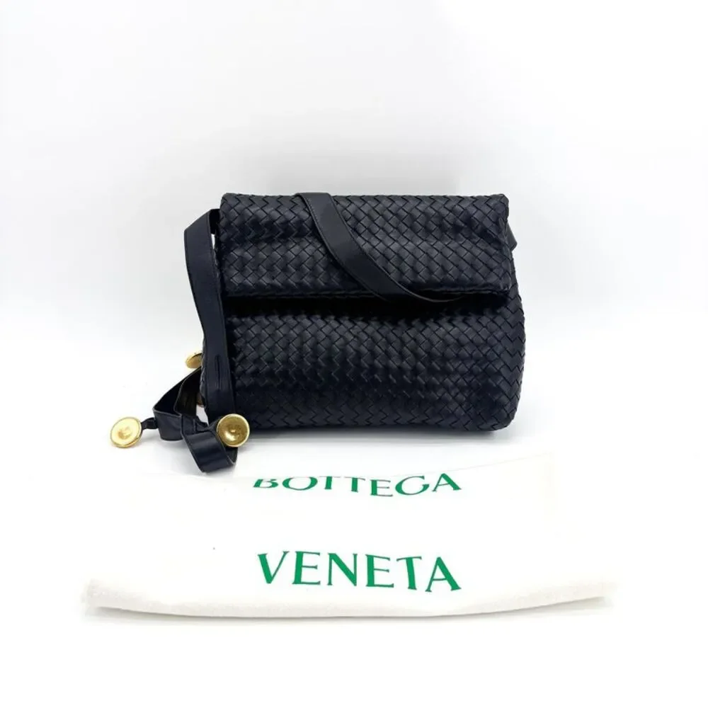 Bottega Veneta delivery duty